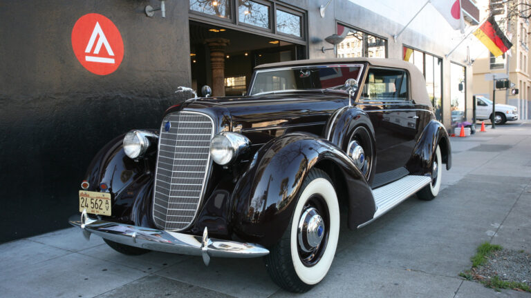 Auto Museum - 1937 Lincoln