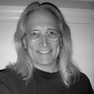 Eric Bikales headshot