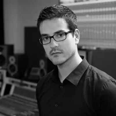 Lincoln Andrews headshot