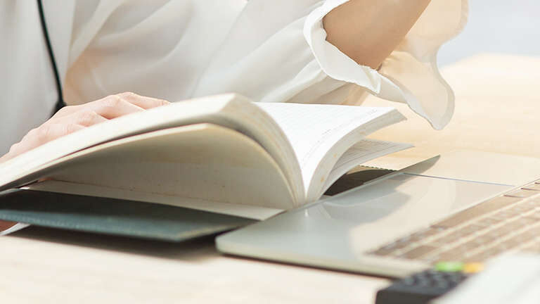 Online English Support Request Form header